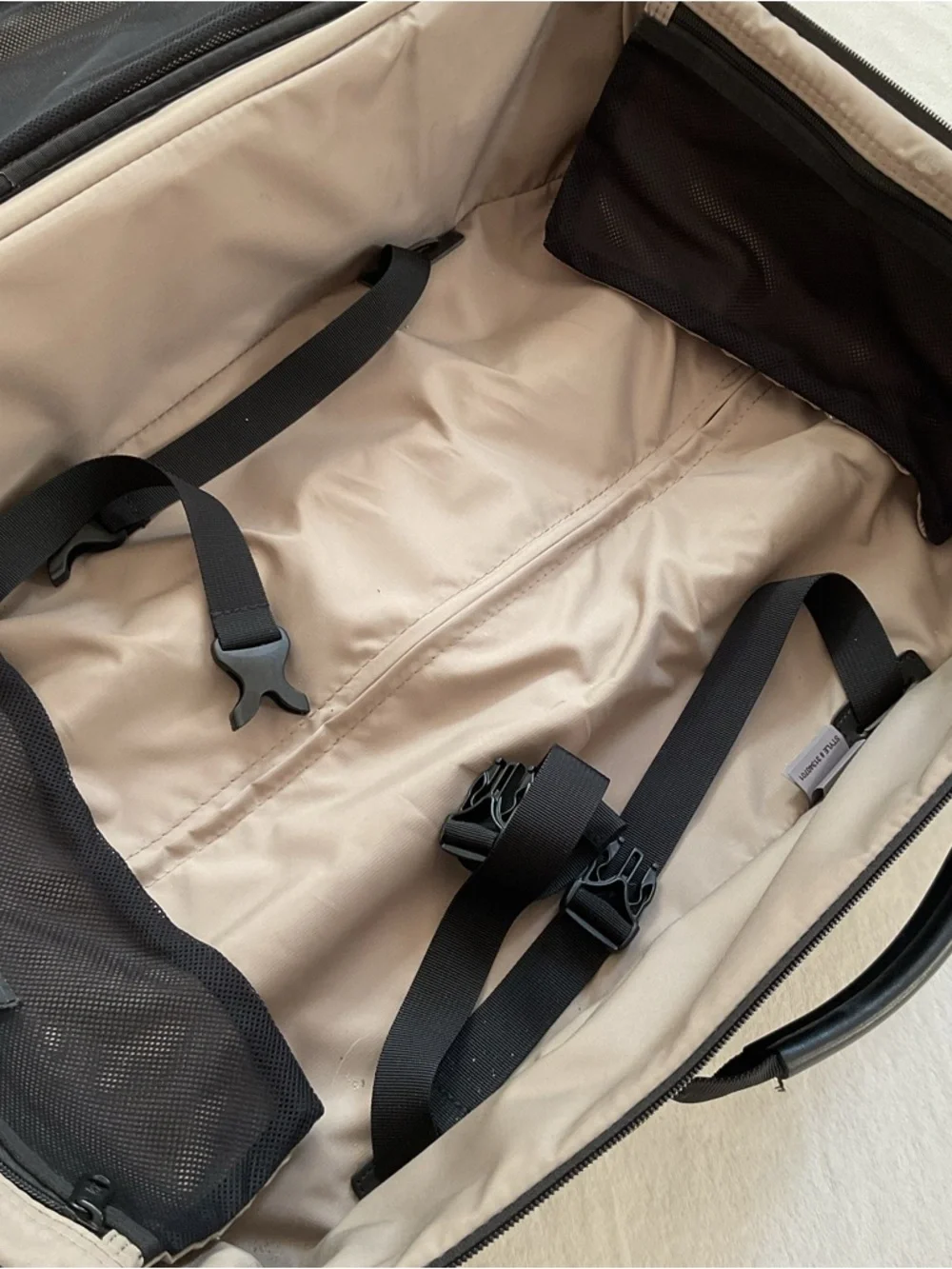 Victorinox Mobilizer NXT 5.0 Ultra Light 21” Carry-On Rollaboard